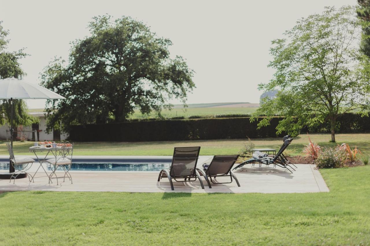 Domaine De Jouarre Bed & Breakfast ภายนอก รูปภาพ